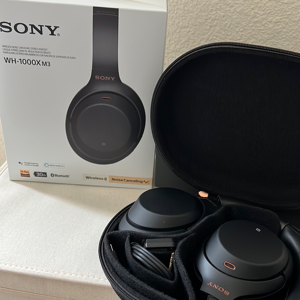 Sony WH-1000X M3 wireless noise cancelling headset